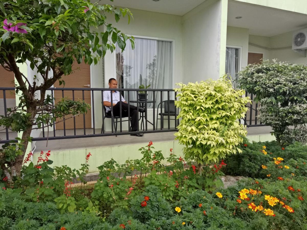 Graha Widjaja Hotel Puncak Exterior foto
