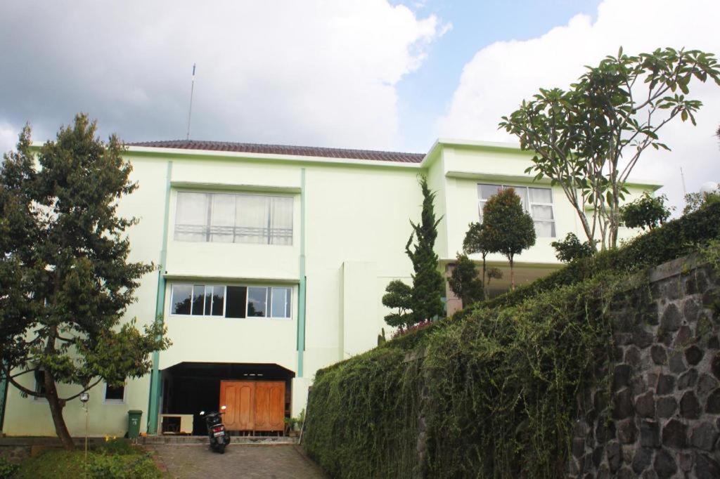 Graha Widjaja Hotel Puncak Exterior foto